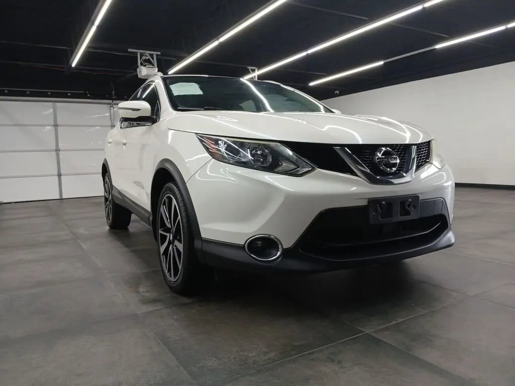 Used 2018 Nissan Rogue Sport SL FWD image 42