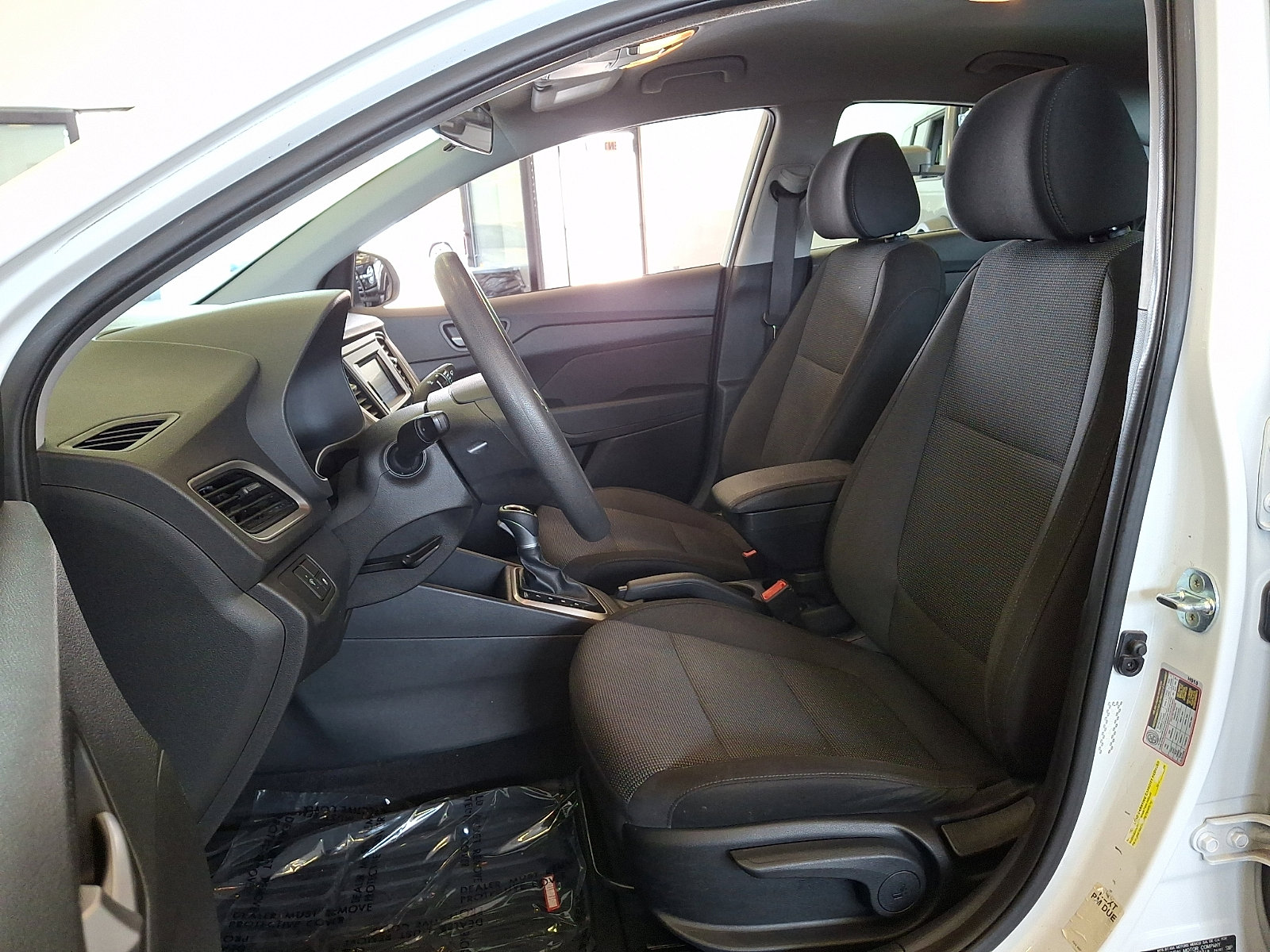 Used 2021 Hyundai Accent SE image 13