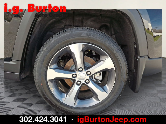New 2026 Jeep Grand Cherokee Limited w/ Luxury Tech Group II AWD/4WD image 5