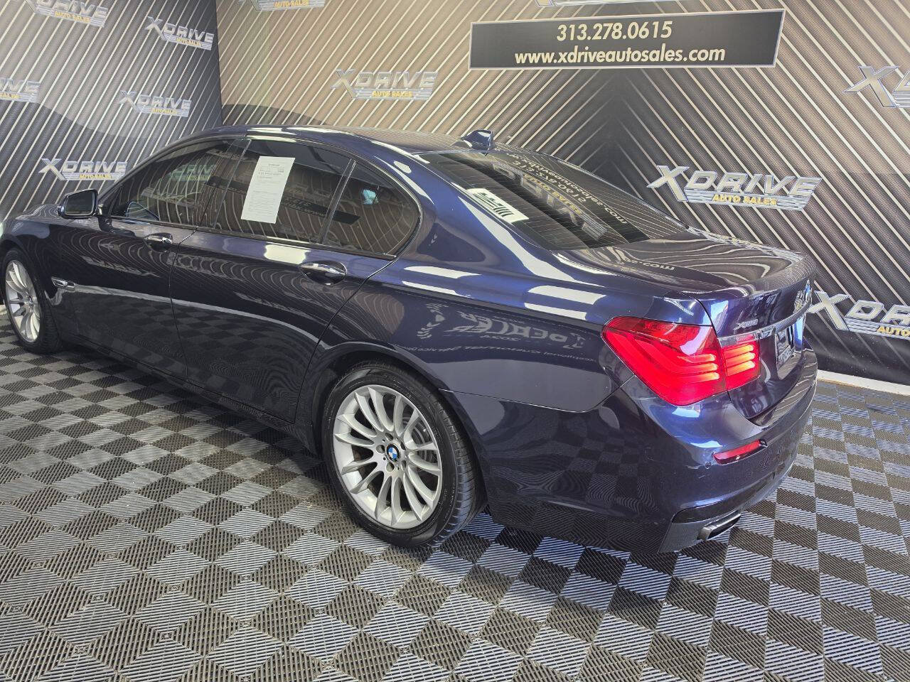 Used 2014 BMW 750i xDrive AWD/4WD image 11