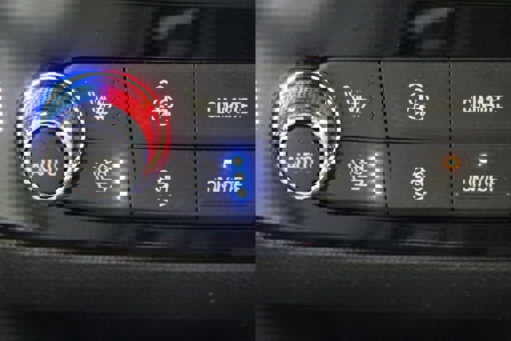 Used 2024 Buick Enclave Premium image 27