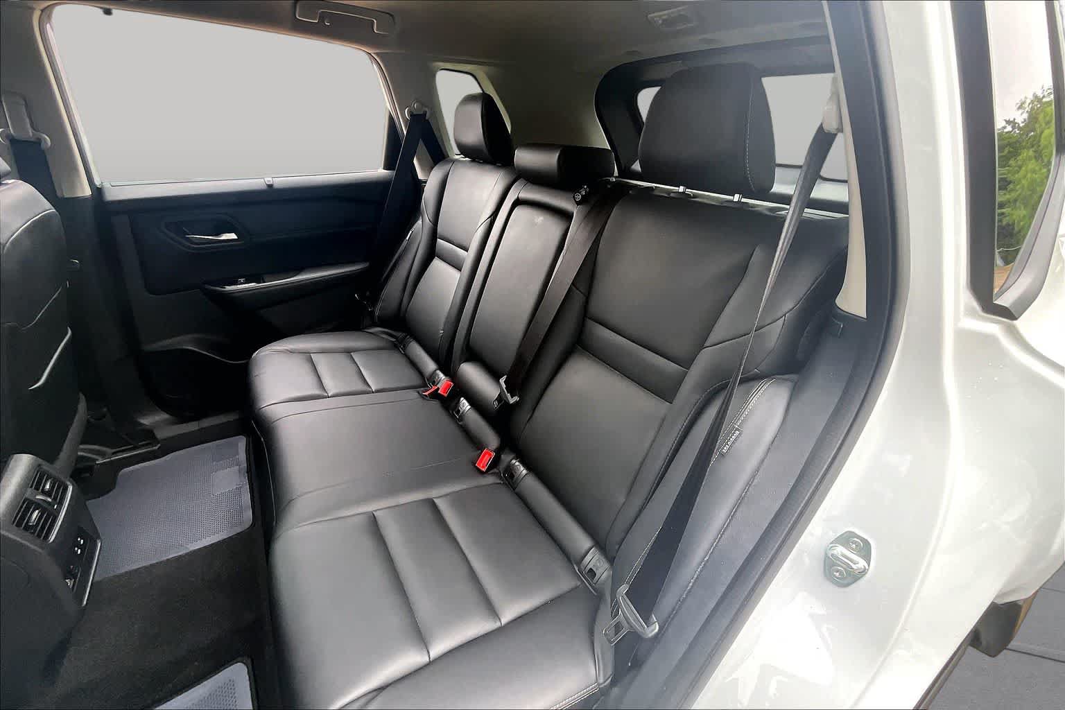 Used 2024 Nissan Rogue SL w/ SL Premium Package FWD image 21