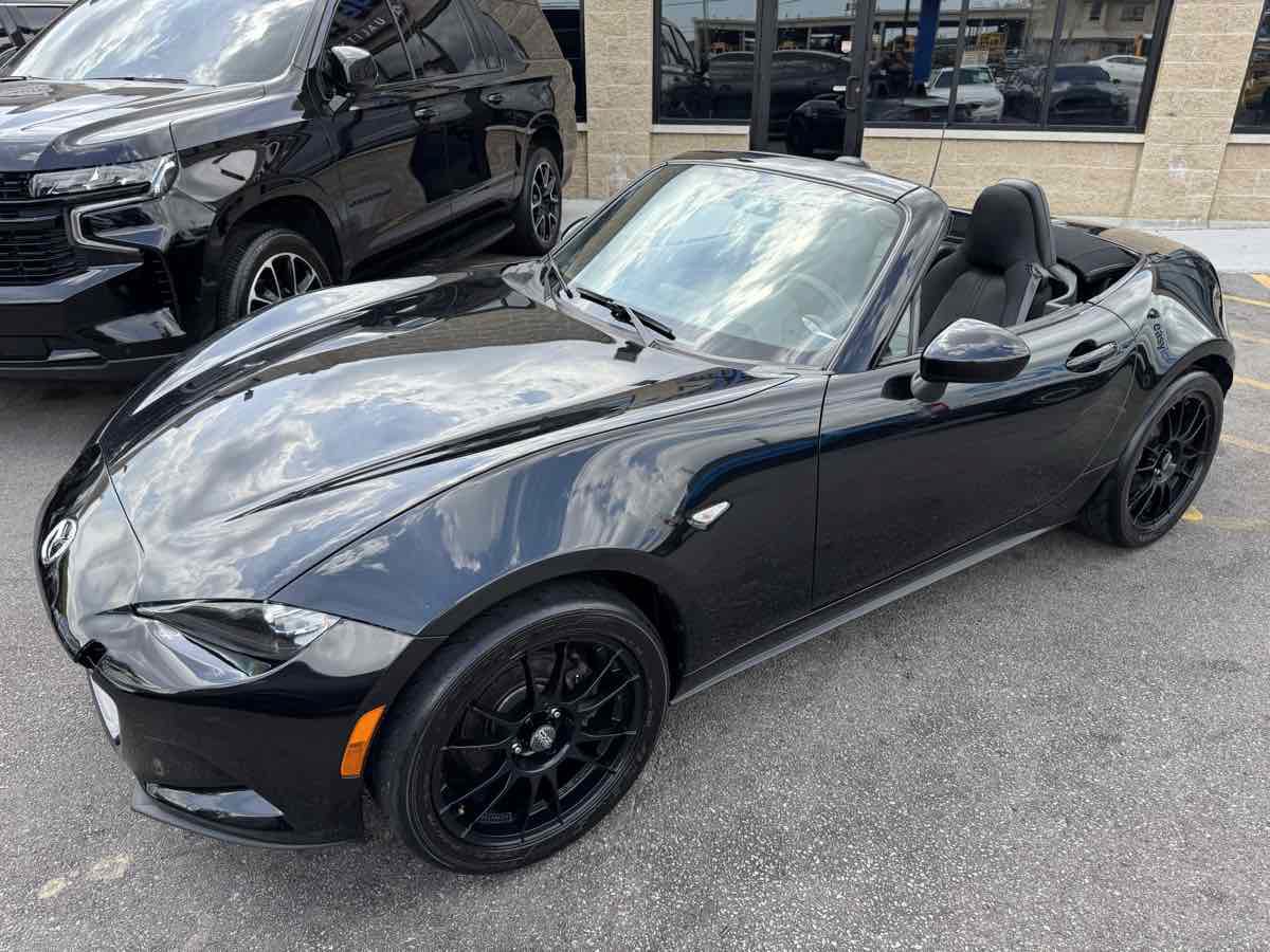Used 2016 MAZDA MX-5 Miata Sport RWD image 9