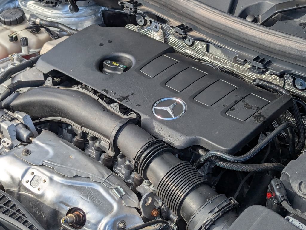 Used 2021 Mercedes-Benz GLA 250 4MATIC image 38