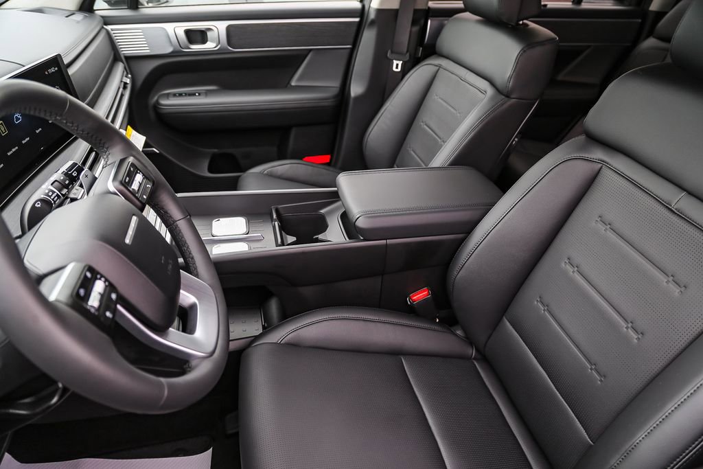 Certified 2026 Hyundai Santa Fe Limited AWD/4WD image 17