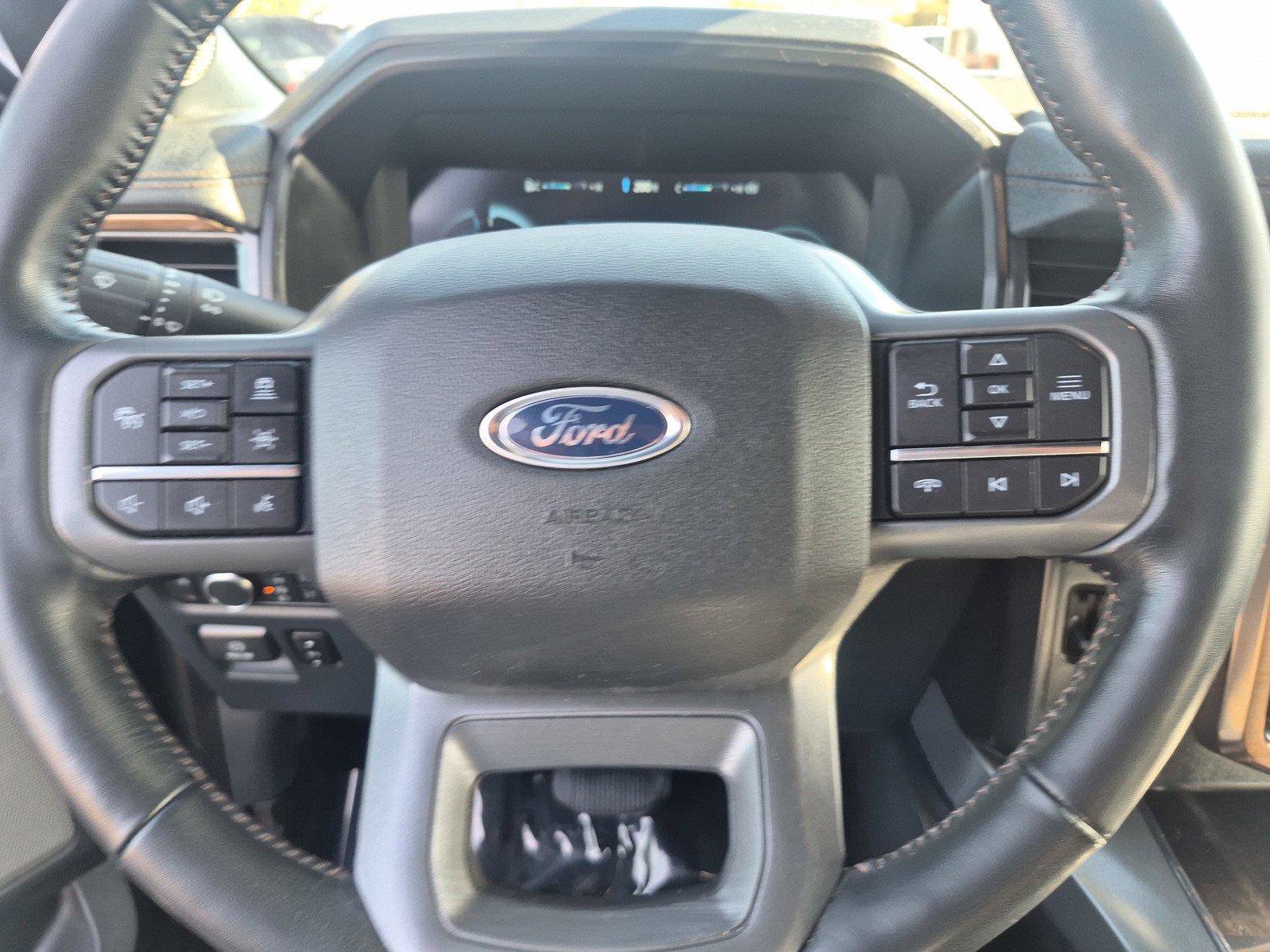 Used 2022 Ford F150 Lightning Lariat AWD/4WD image 25