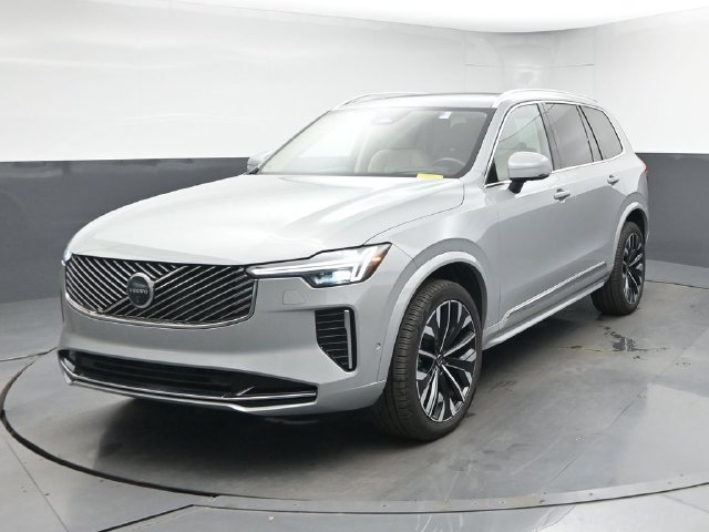 Used 2026 Volvo XC90 B6 Ultra AWD/4WD image 3