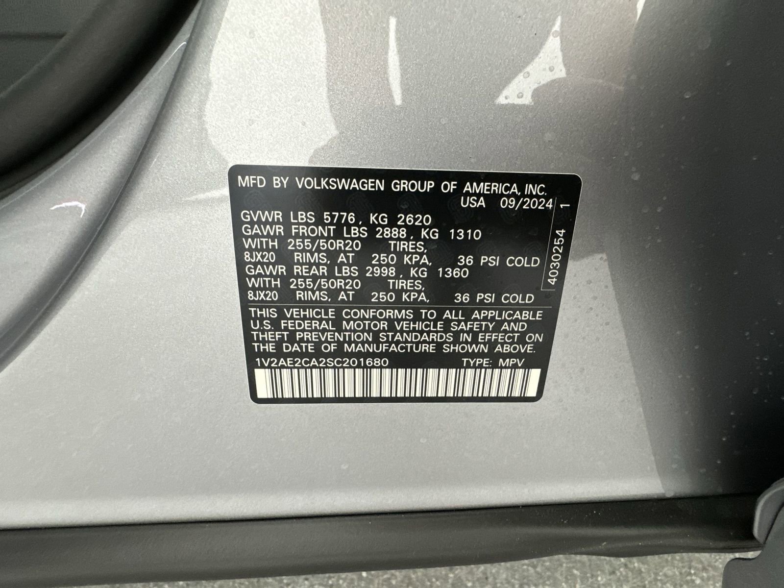 Used 2025 Volkswagen Atlas Cross Sport SEL R-Line image 42