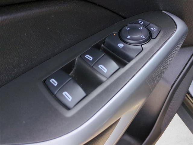 Used 2025 Chevrolet Trax LS w/ LS Convenience Package FWD image 12