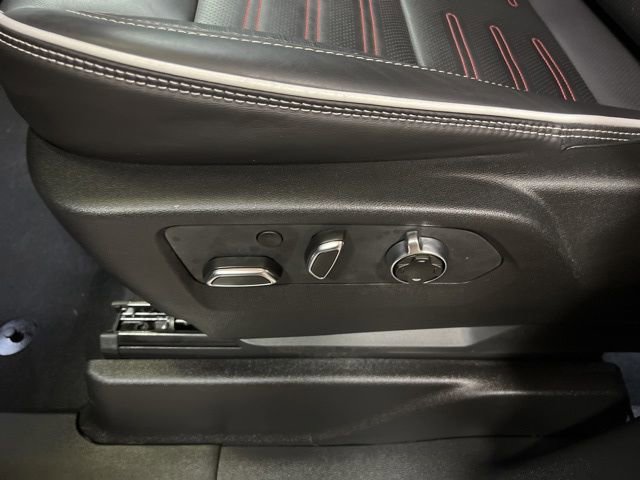 Used 2025 GMC Yukon XL AT4 Ultimate image 46