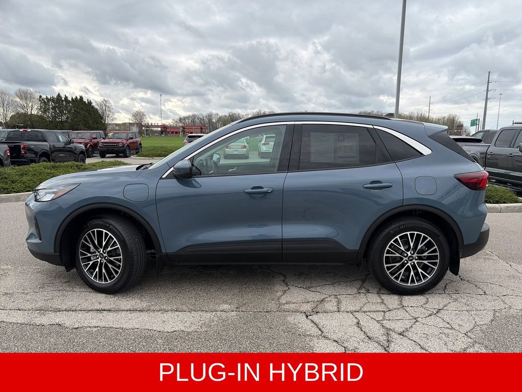 Used 2023 Ford Escape SE FWD image 4