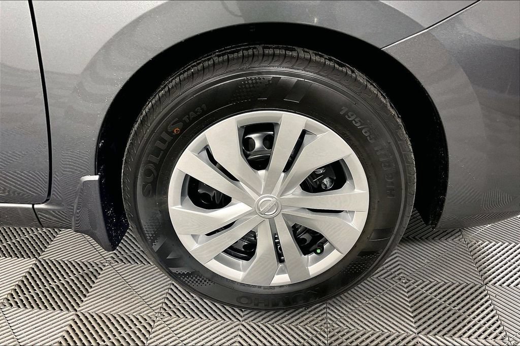 New 2025 Nissan Versa S w/ Trunk Package FWD image 14