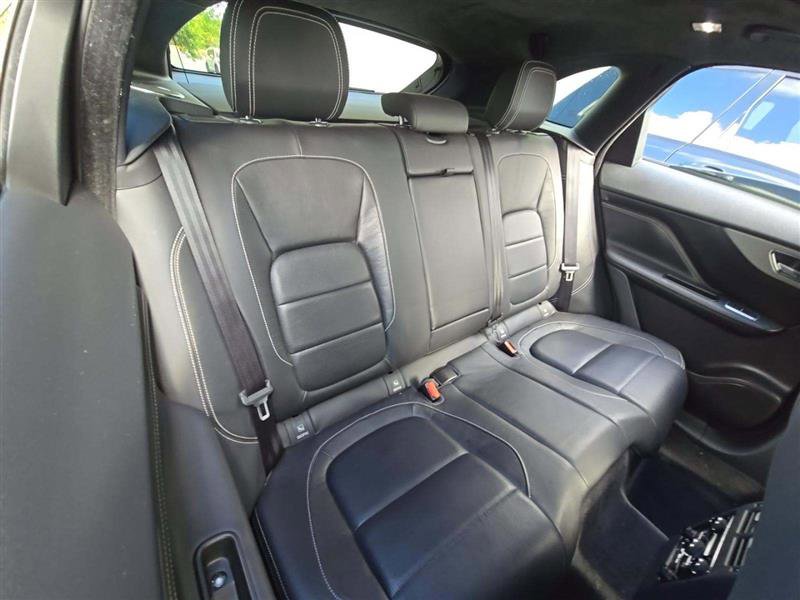 Used 2017 Jaguar F-PACE S AWD/4WD image 9