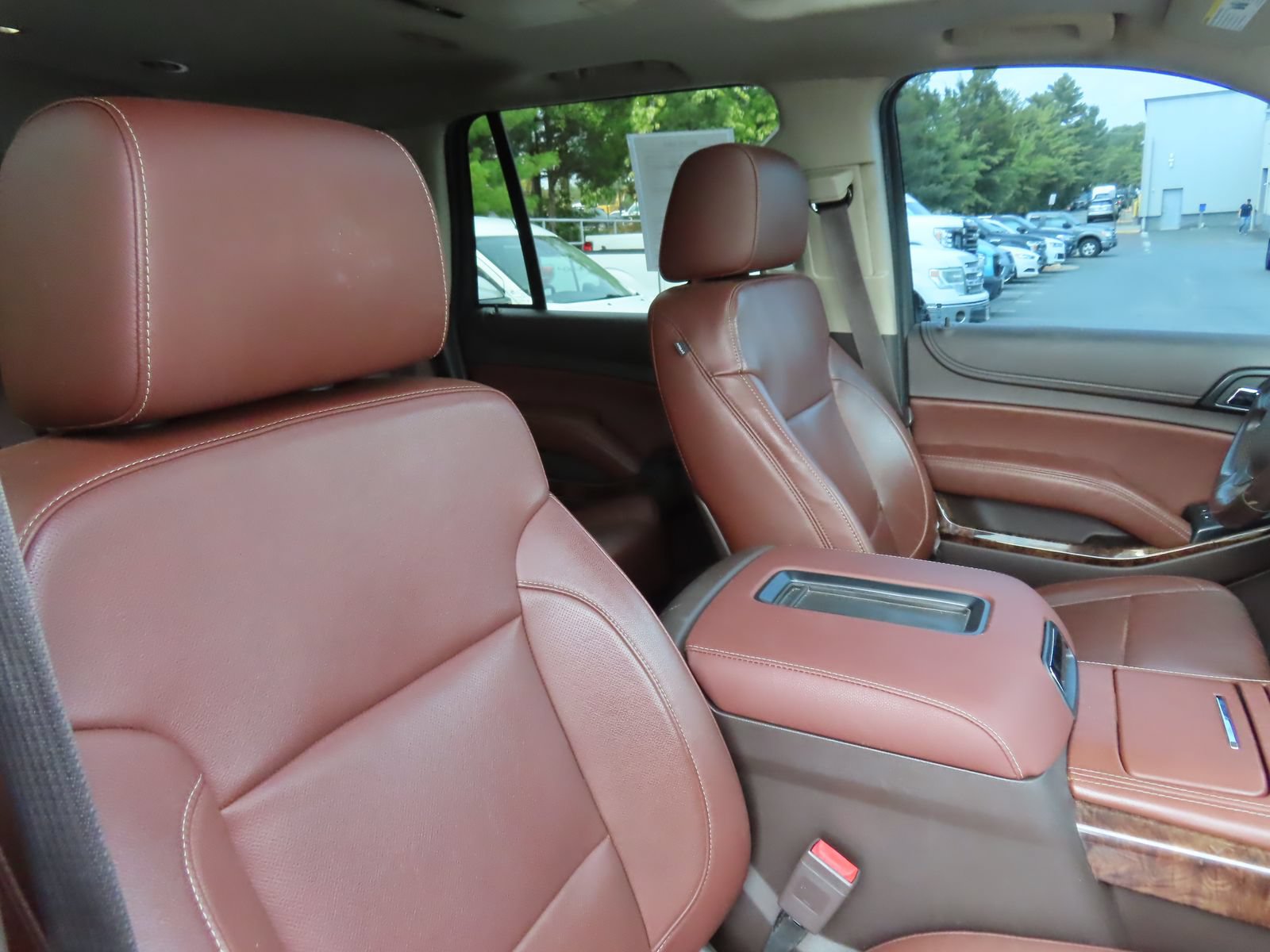 Used 2015 Chevrolet Tahoe LTZ AWD/4WD image 34