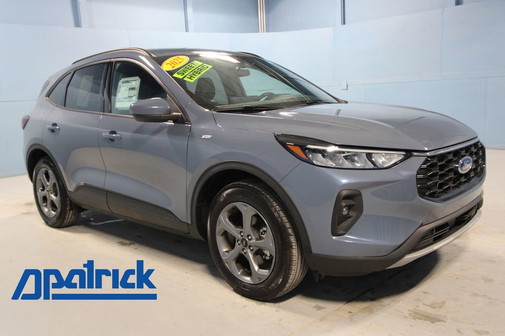 Used 2025 Ford Escape ST-Line Select w/ Tech Pack #1 AWD/4WD image 1