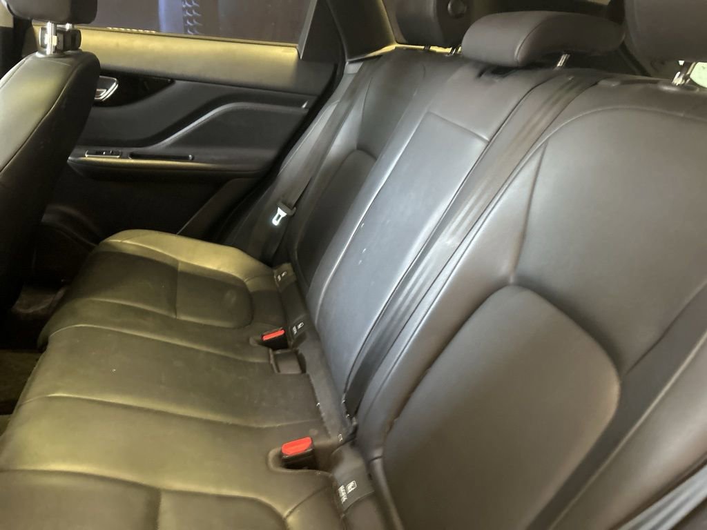 Used 2020 Jaguar F-PACE Premium image 14