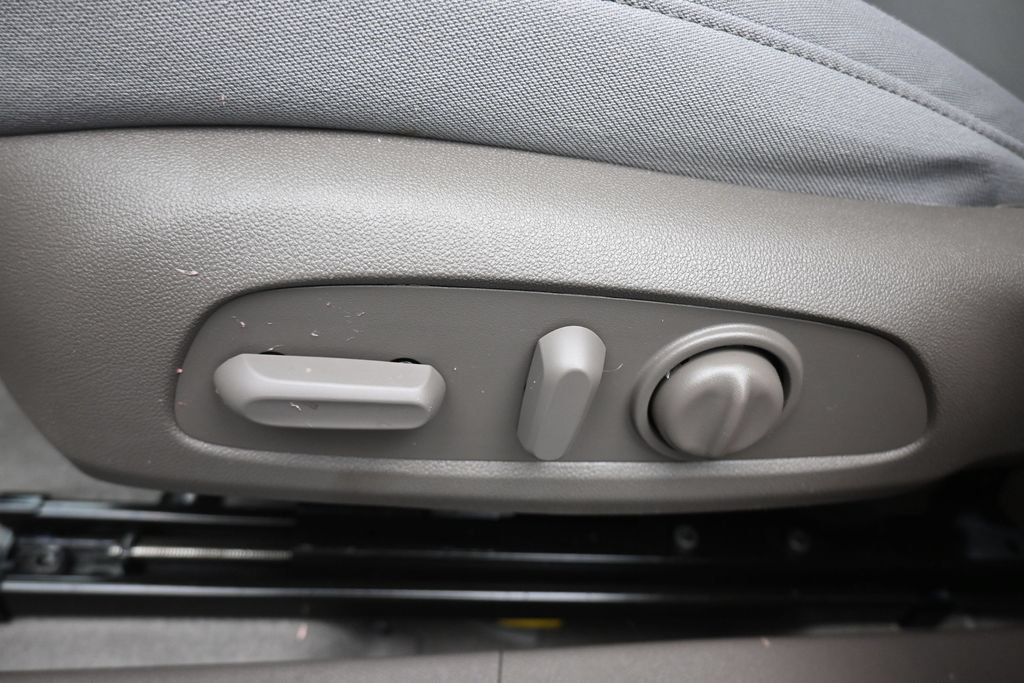 Used 2022 Chevrolet Malibu LT FWD image 12