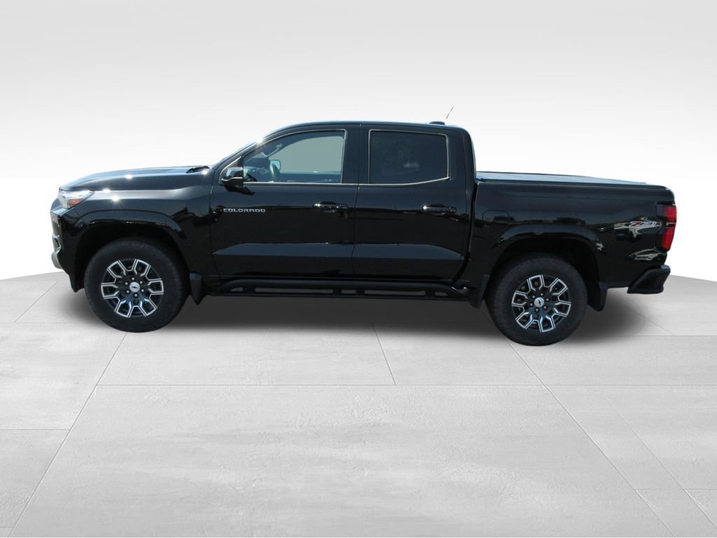 Certified 2023 Chevrolet Colorado Z71 w/ Z71 Convenience Package 2 AWD/4WD image 2