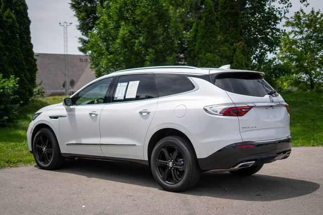 Used 2024 Buick Enclave Essence w/ Sport Touring Edition FWD image 7