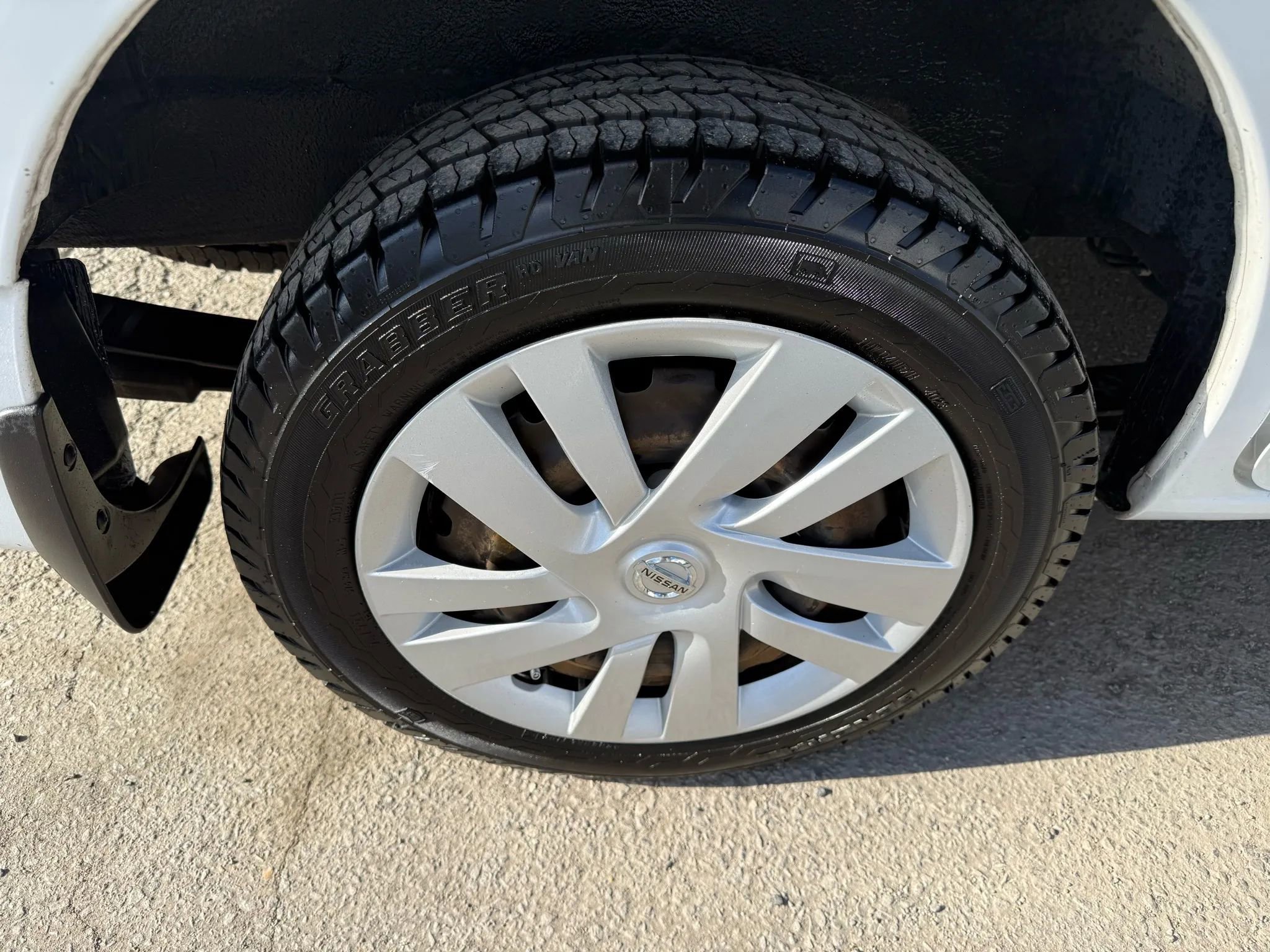 Used 2019 Nissan NV200 SV w/ Navigation Package image 8