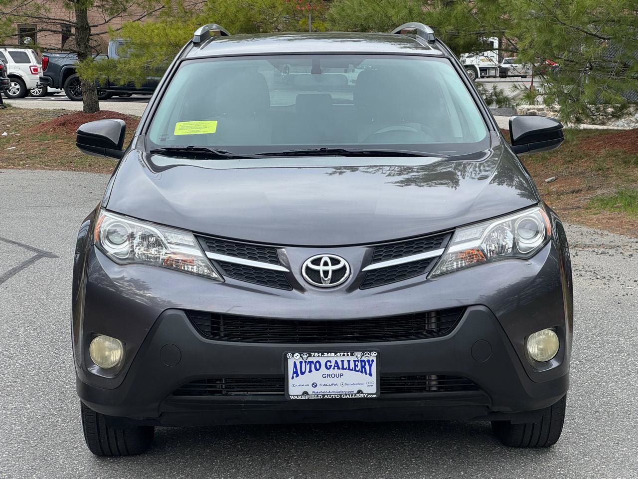 Used 2015 Toyota RAV4 LE image 2