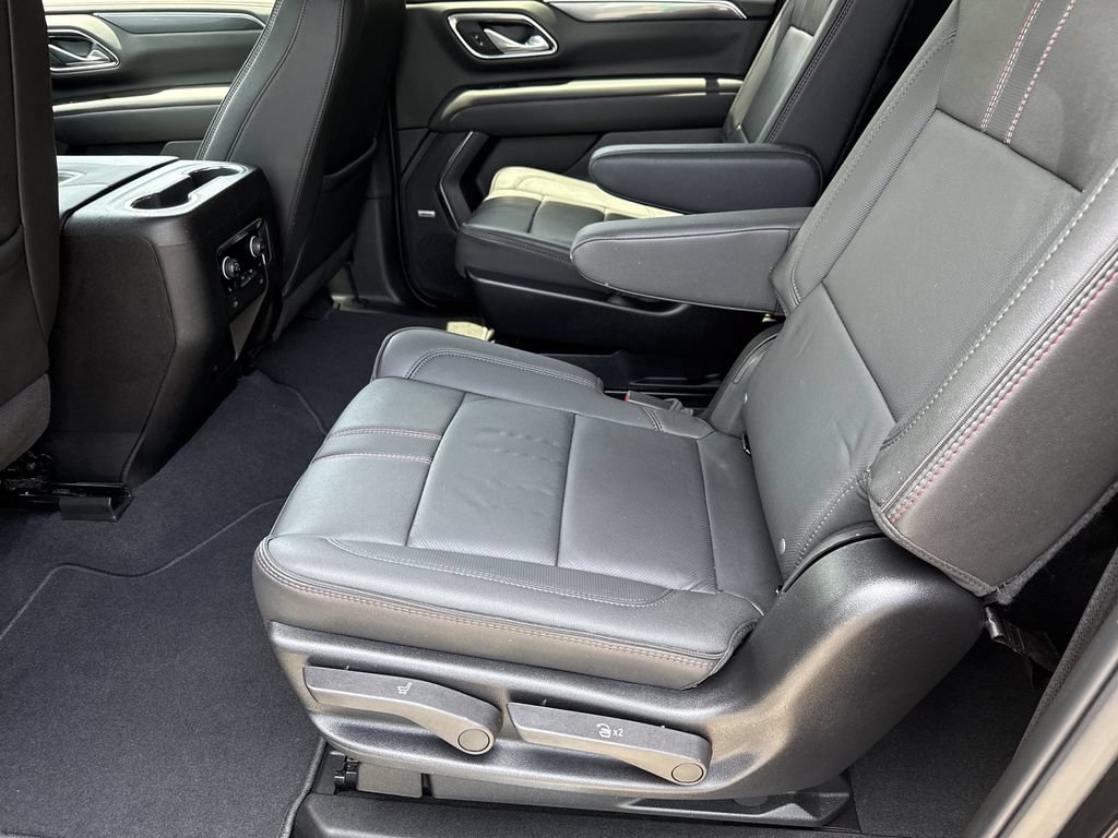 Used 2024 Chevrolet Suburban RST w/ Luxury Package AWD/4WD image 22