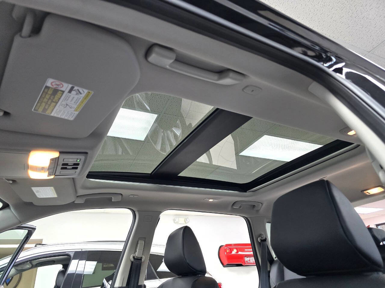 Used 2023 Nissan Rogue SV w/ SV Premium B Package image 35