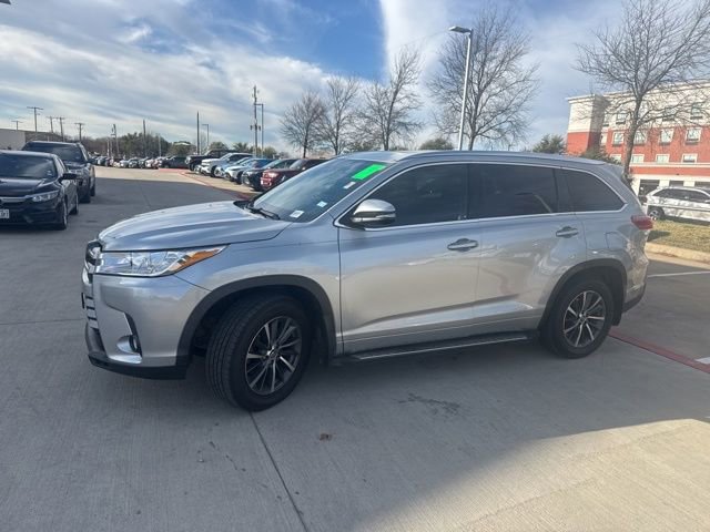 Used 2018 Toyota Highlander XLE image 7