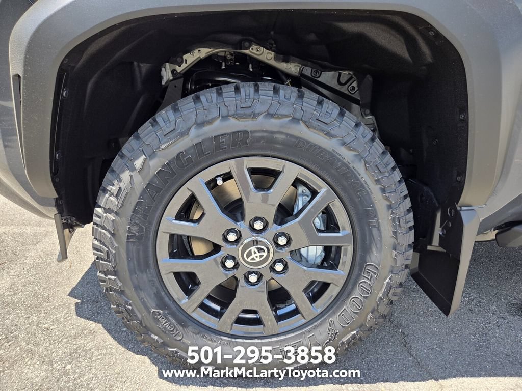 New 2026 Toyota 4Runner SR5 AWD/4WD image 16