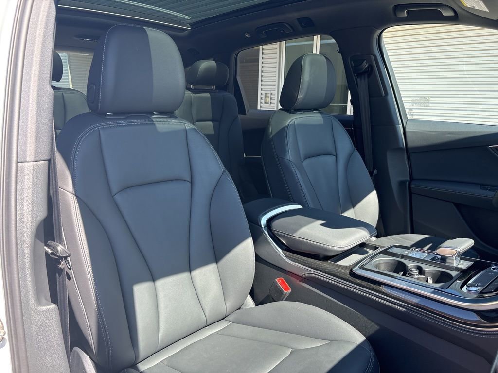 Certified 2025 Audi Q7 2.0T Premium Plus w/ Premium Plus Package image 16