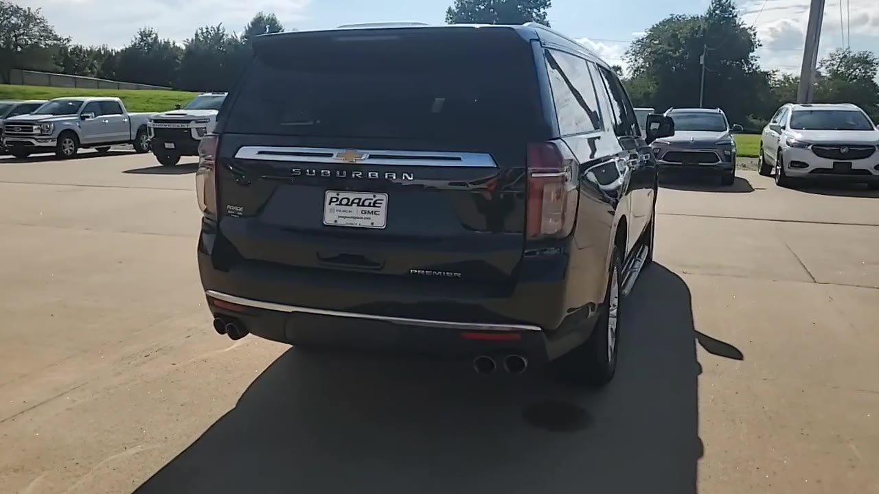 Used 2021 Chevrolet Suburban Premier w/ Premium Package AWD/4WD image 8