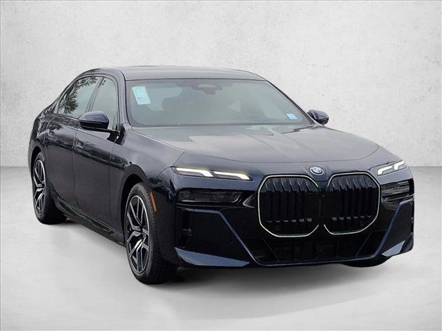 New 2026 BMW 750e xDrive image 7