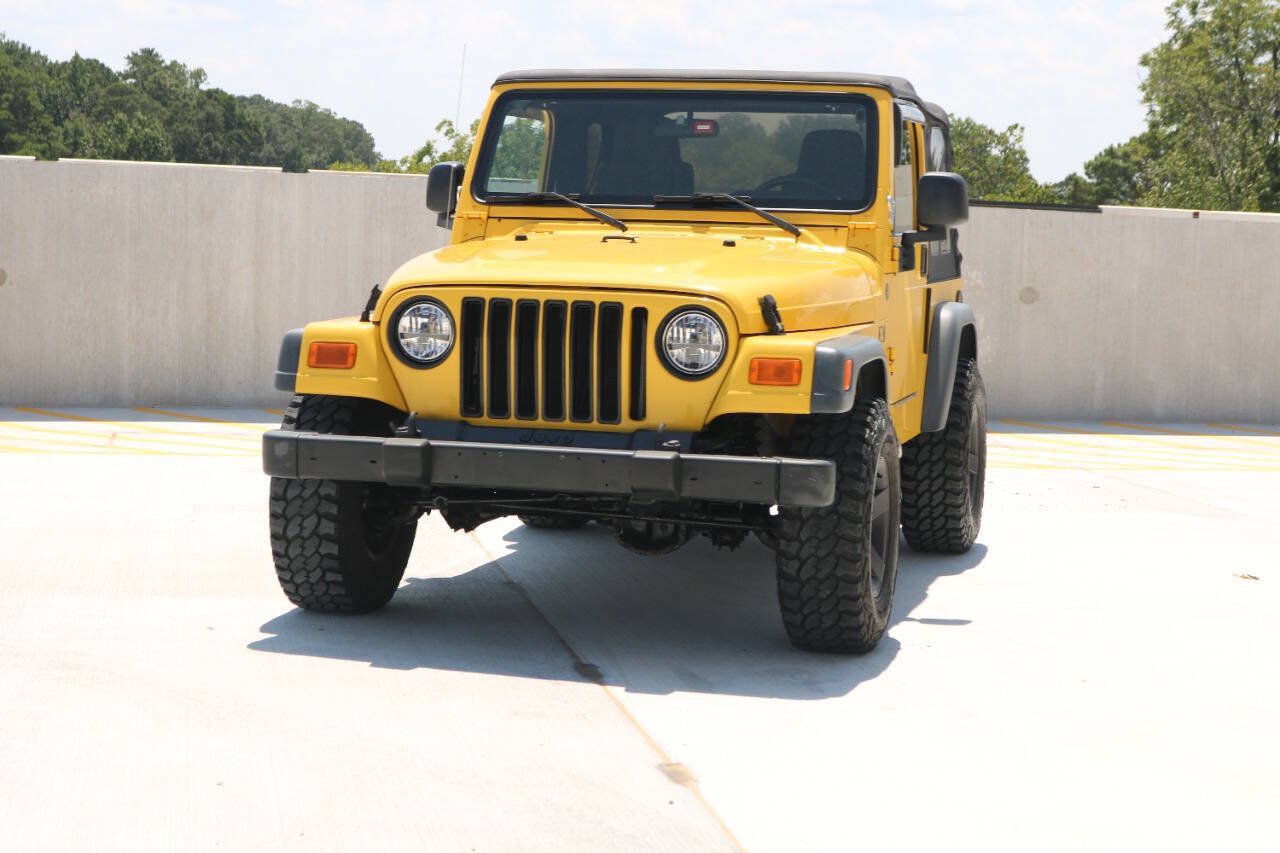 Used 2004 Jeep Wrangler X w/ Convenience Group AWD/4WD image 25
