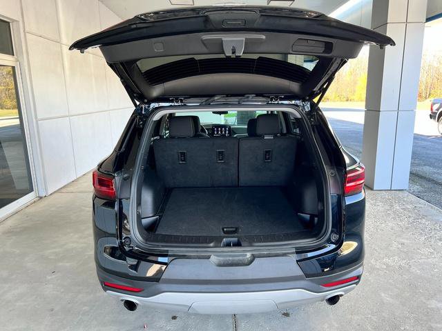 Used 2025 Chevrolet Blazer LT AWD/4WD image 8