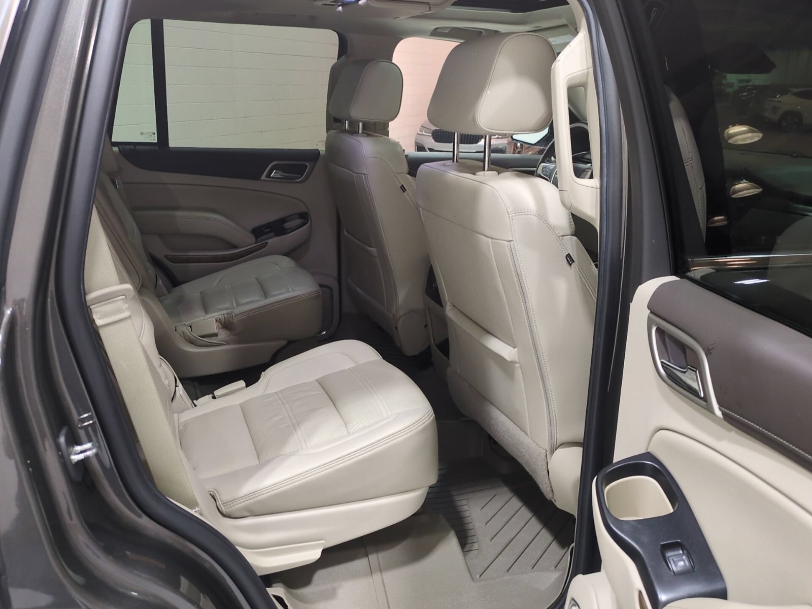Used 2019 GMC Yukon Denali w/ Open Road Package AWD/4WD image 12