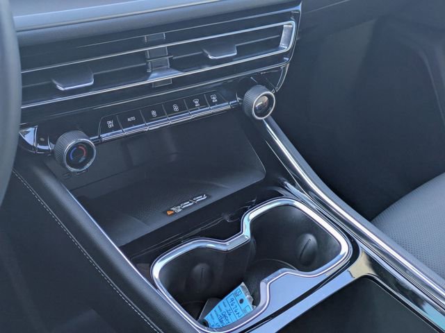 New 2026 Chevrolet Traverse LT w/ Driver Confidence Package image 21