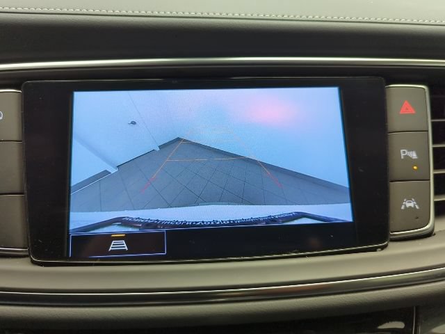 Used 2023 Buick Enclave Essence FWD image 17