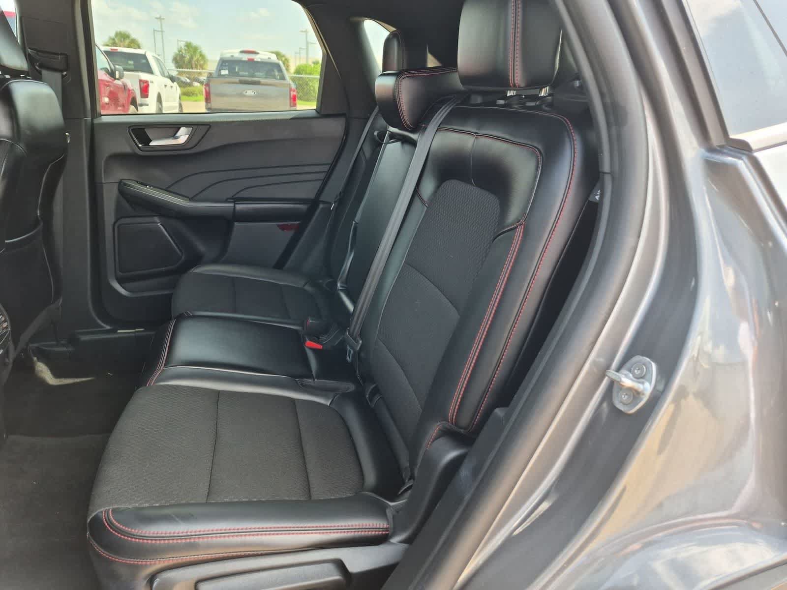 Used 2025 Ford Escape ST-Line FWD image 23