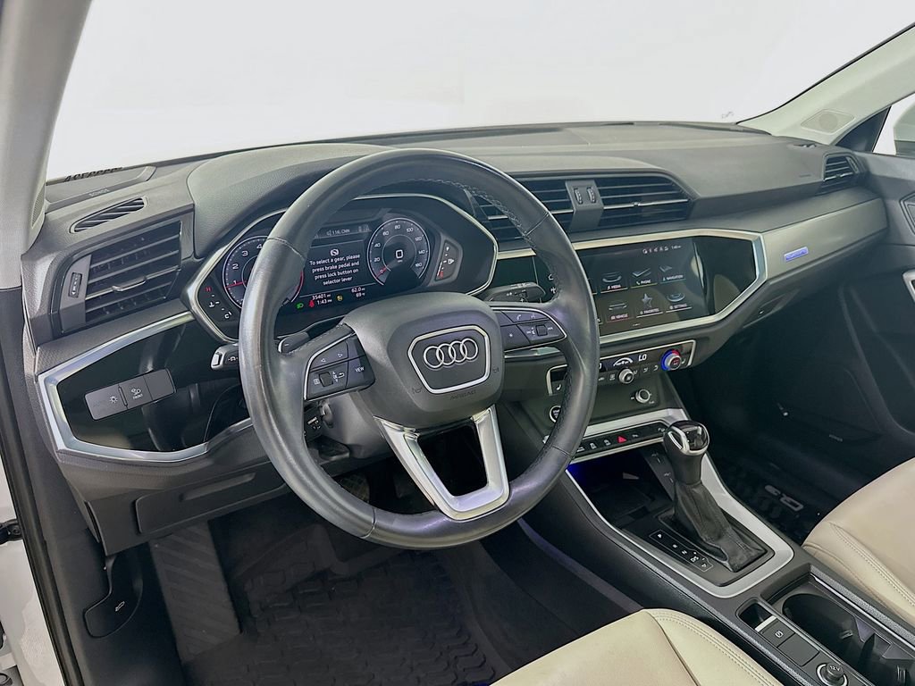 Used 2023 Audi Q3 2.0T Premium Plus w/ Premium Plus Package AWD/4WD image 10