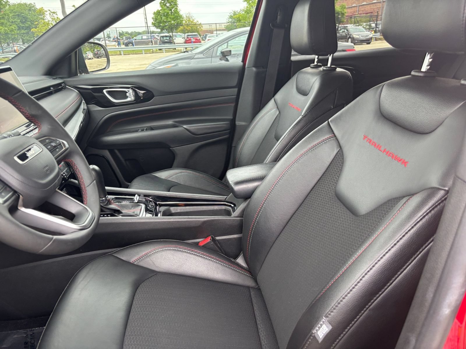 Used 2025 Jeep Compass Trailhawk AWD/4WD image 20