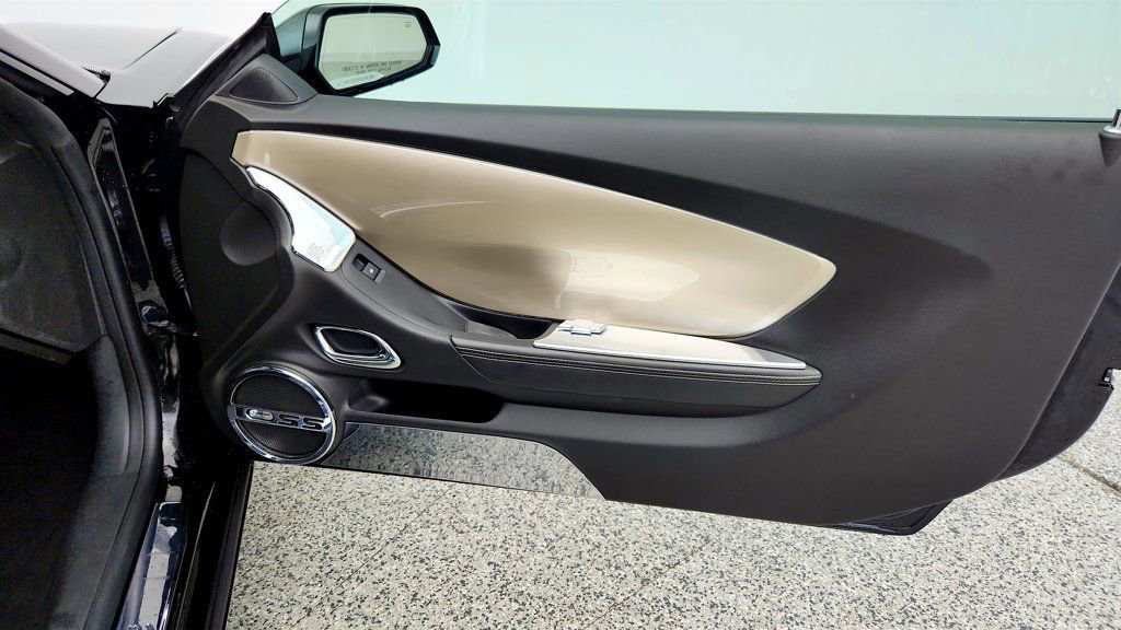 Used 2010 Chevrolet Camaro SS w/ RS Package image 25