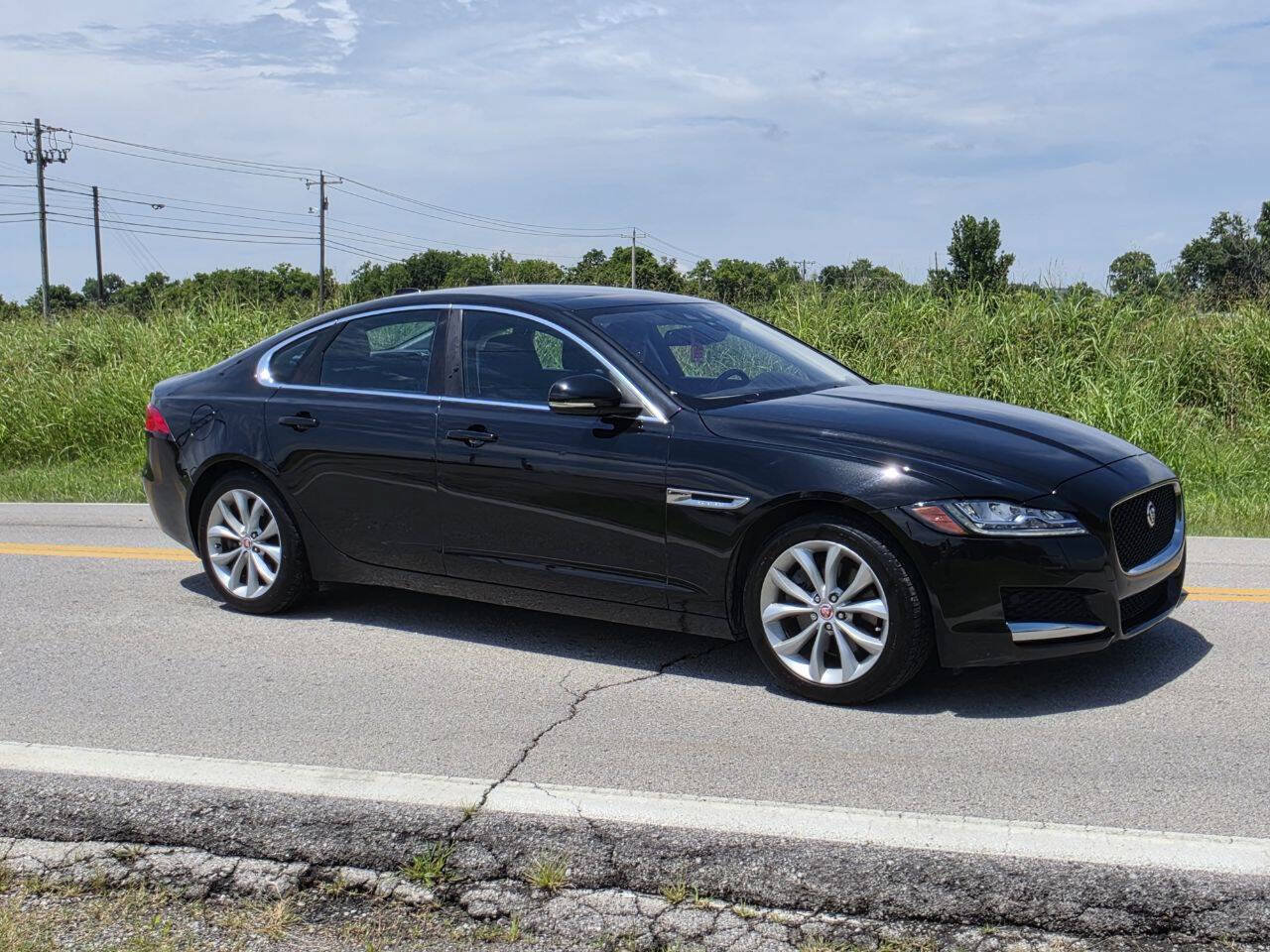 Used 2017 Jaguar XF Premium