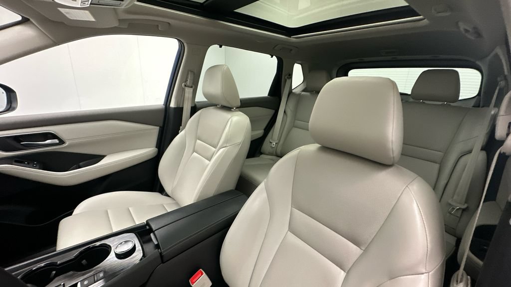 Certified 2021 Nissan Rogue SV w/ Premium Package AWD/4WD image 9
