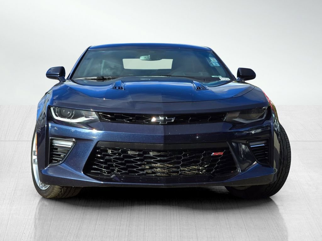 Used 2016 Chevrolet Camaro SS image 2