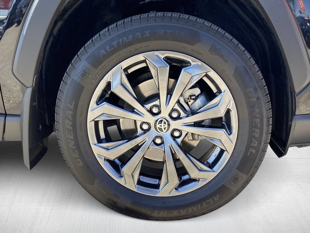 Certified 2023 Toyota RAV4 XLE Premium AWD/4WD image 14