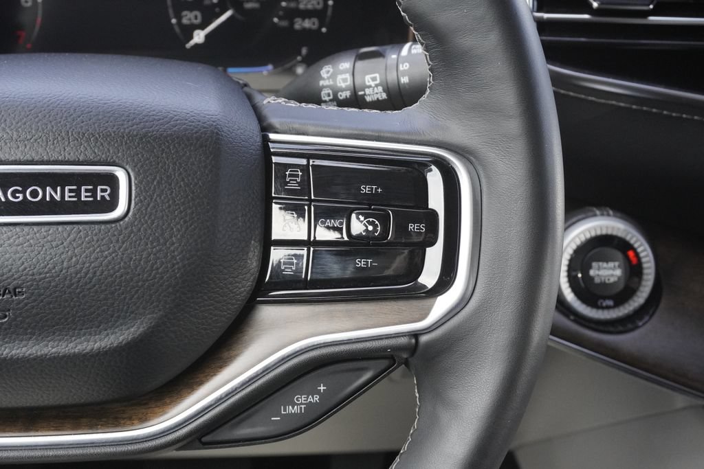 Used 2023 Jeep Grand Wagoneer 4WD image 13
