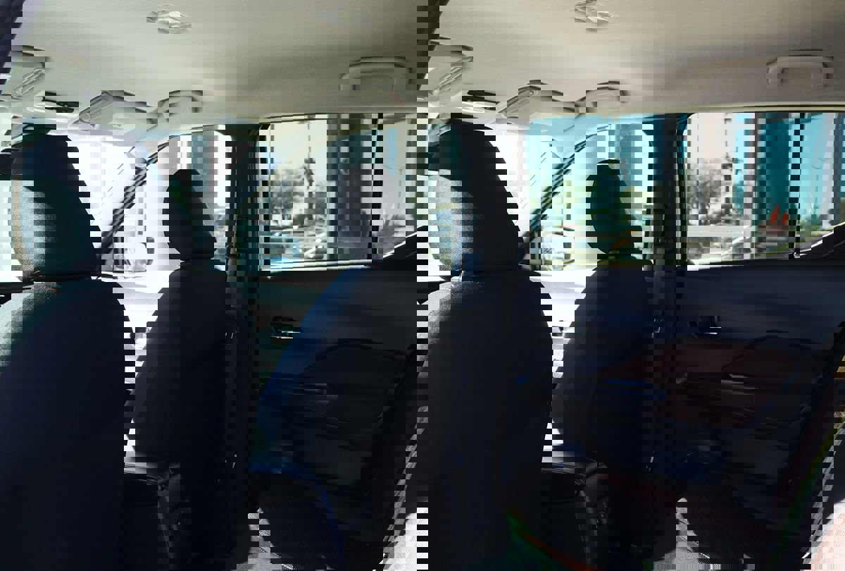 Used 2023 Nissan Kicks SR image 31