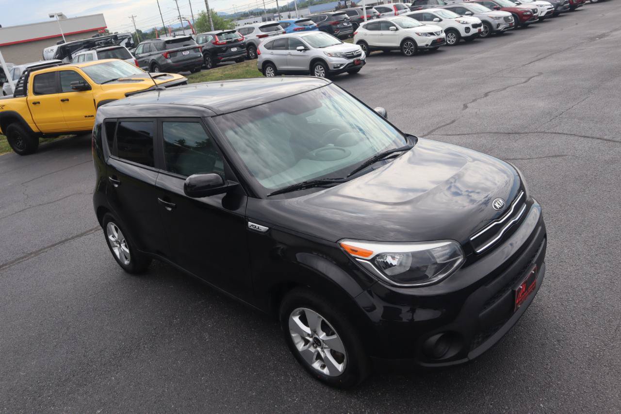 Used 2018 Kia Soul FWD image 18