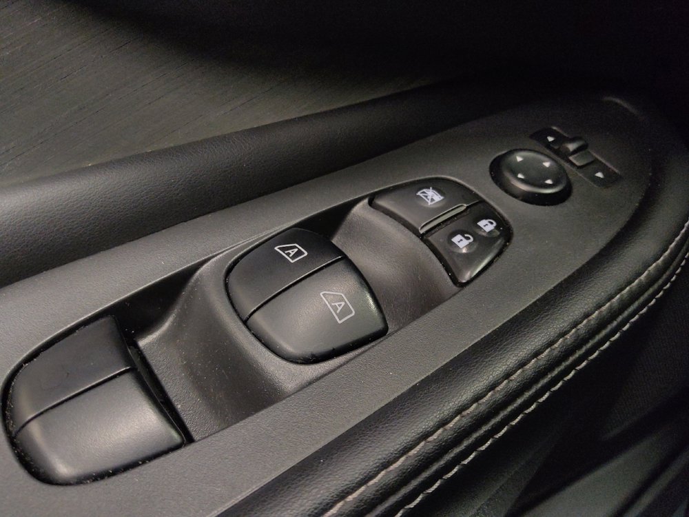 Used 2017 Nissan Murano S image 27