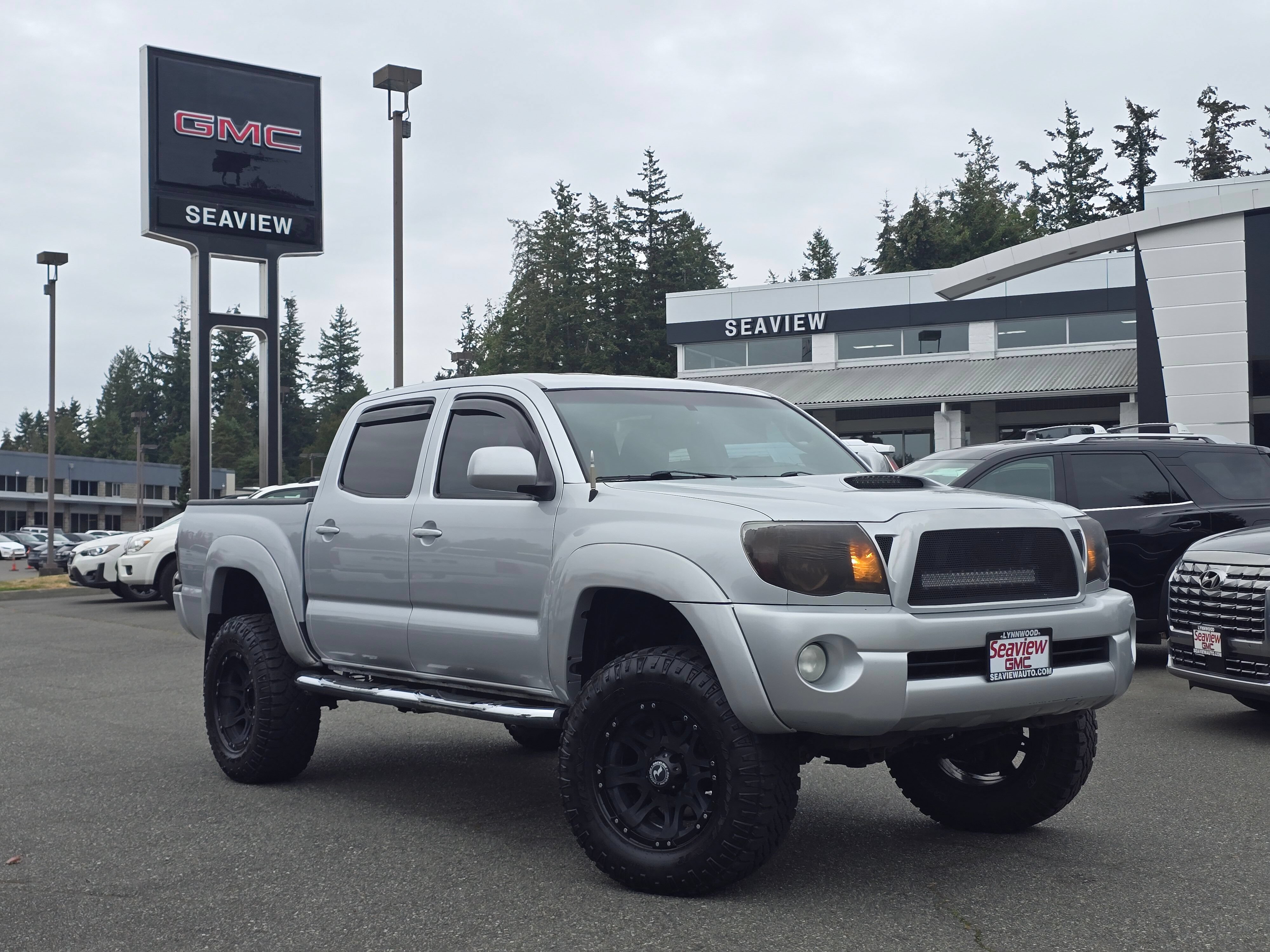 Used 2011 Toyota Tacoma 4x4 Double Cab w/ TRD Sport Pkg w/JBL Audio